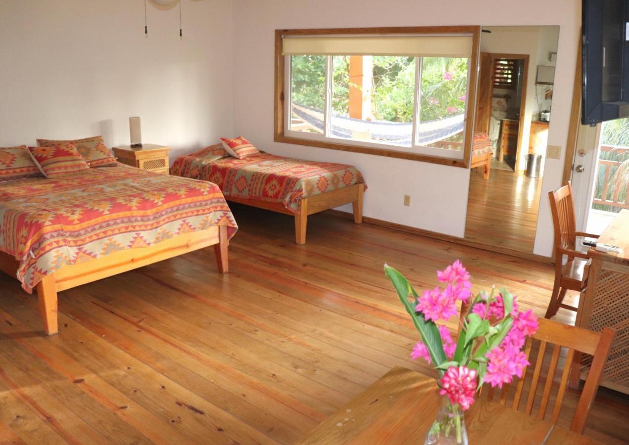 Hotel Posada Seremein ,West Bay ,Roatan Екстериор снимка