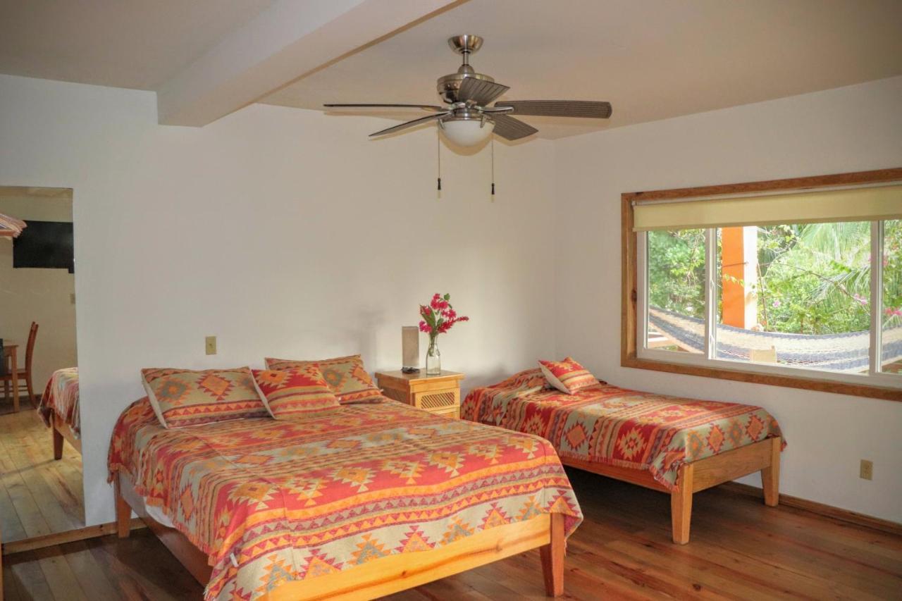 Hotel Posada Seremein ,West Bay ,Roatan Екстериор снимка
