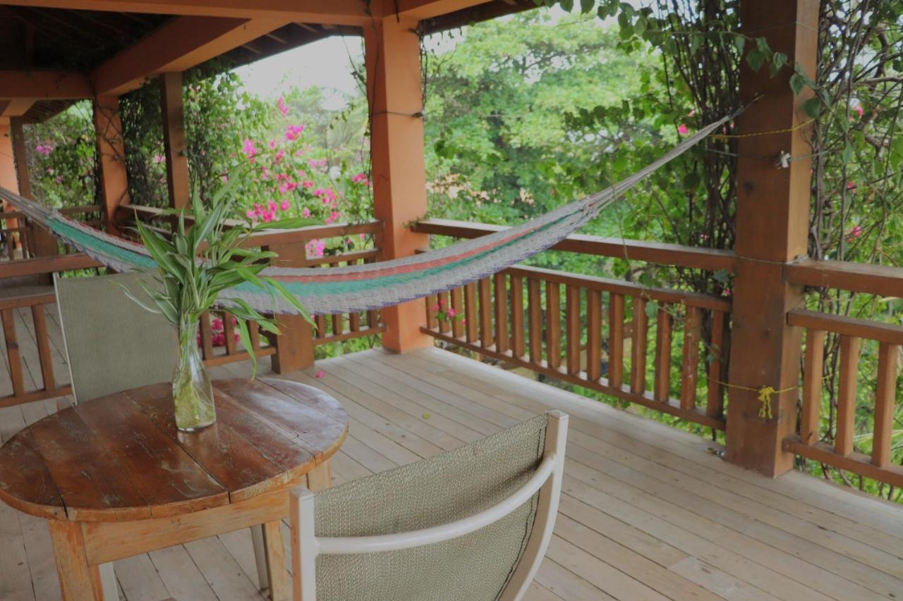 Hotel Posada Seremein ,West Bay ,Roatan Екстериор снимка
