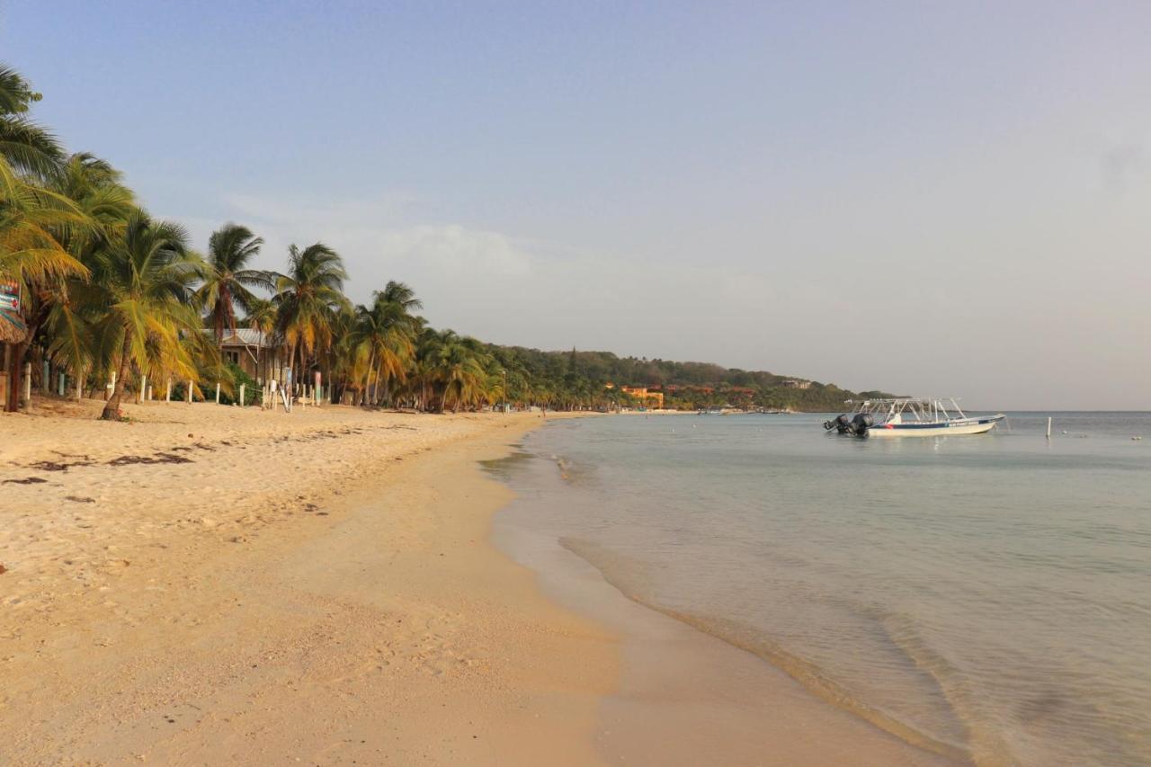 Hotel Posada Seremein ,West Bay ,Roatan Екстериор снимка